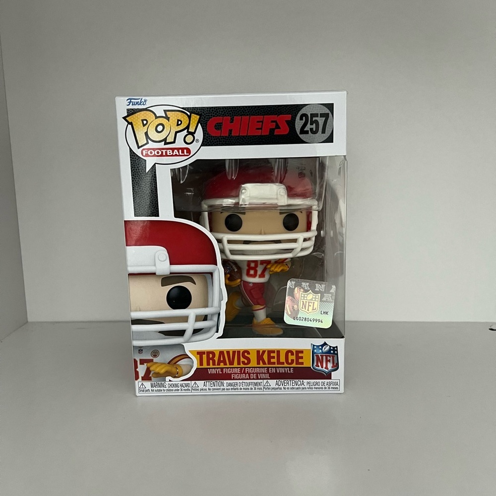 Funko Pop! Travis Kelce Chiefs Figure